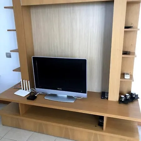 Penthouse-apartment With Sea View דירה רבדה