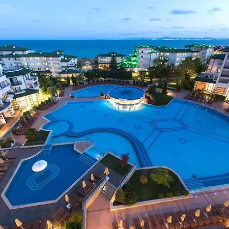 Penthouse-apartment With Sea View Daire Ravda